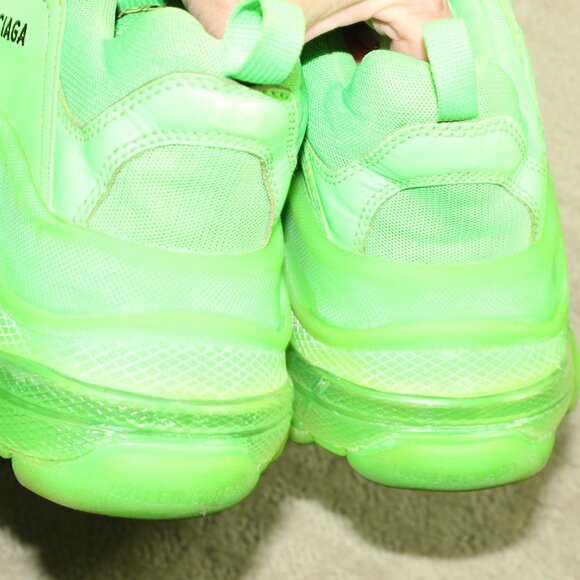 Balenciaga Men\'s Size 43 / 10 Triple S 541624 Green Round Toe Lace-Up Sneakers